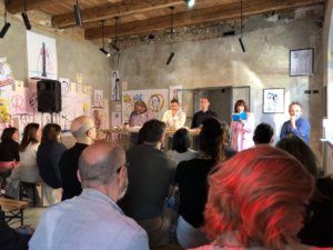 Il disegno include la mostra incontra la poesia